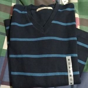Old navy sweater